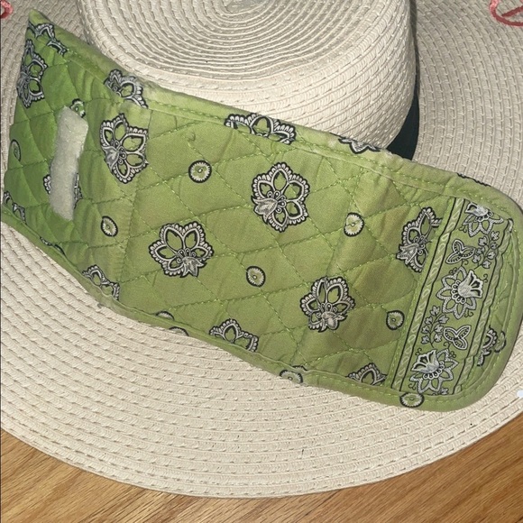 Vera Bradley Green Floral Quilted Wallet - Picture 3 of 5